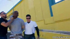 Filipino teen gang gets wild in shoplifting donk action