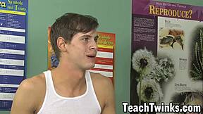 Young twinks Jayden Ellis and Steffen van engage in hot anal sex in a classroom