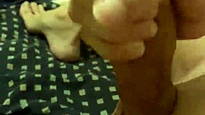 Big dick guy jerks off cum