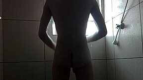 caught a straight guy on hidden cam in the bath