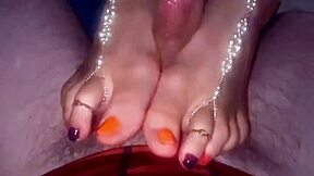 PrettyFeetElite TwinkleToes Delivers Stunning Footjob