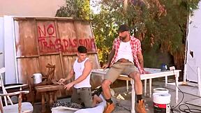 Tall DILF Drew Sebastian pounds Sean Harding