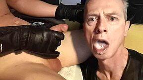 feed me that thick cock for some intense worship now!