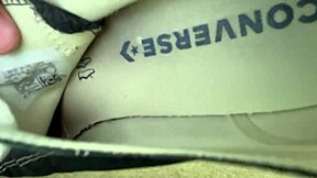 hey, check out this kinky gay boy worshipping feet and toes 😏👣