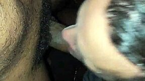 Casado hetero devours gay with big cock in balada backyard.