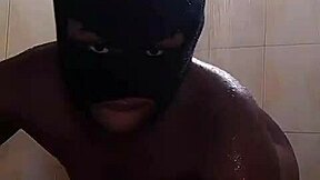 Wow! Sexy Ebony Teen Shower Spreads Oiled Ass