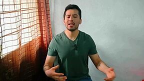 young bisexual with 20cm cock gets fucked like wife by mature builder