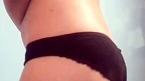 i'm talking dirty as a hot egyptian who loves anal fucking