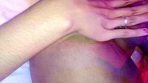 hey, me mete un consolador por atrás y me encanta sentirlo!